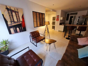 Appartement cosy centre ville proche chantiers navals, calanques, plages